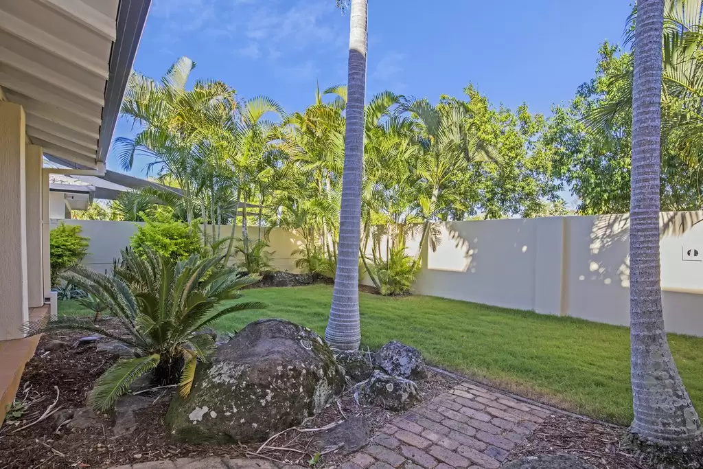 7 Forster Avenue, Sorrento Sold by Queensland Sotheby's International Realty - image 1