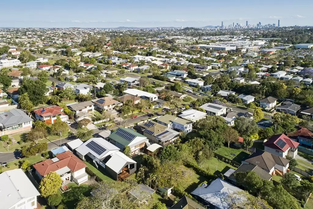 16 Gabon Street, Stafford Sold by Queensland Sotheby's International Realty - image 1