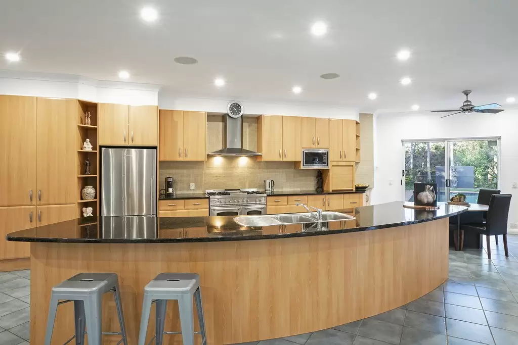 12 Melaleuca Drive, Capalaba Sold by Queensland Sotheby's International Realty - image 1