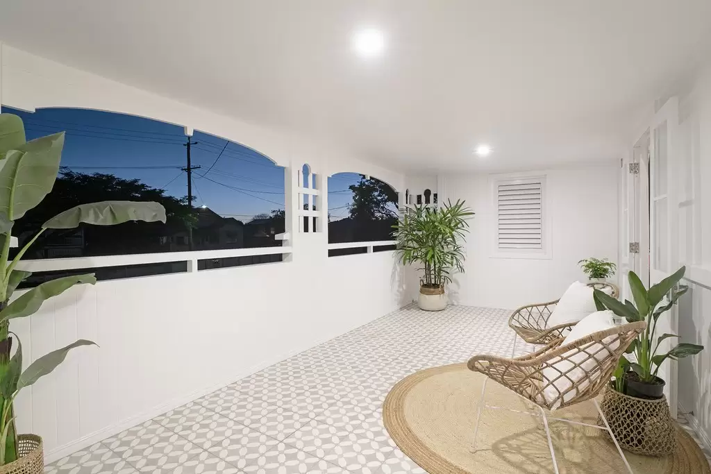 25 Emma Street, Wooloowin Sold by Queensland Sotheby's International Realty - image 1