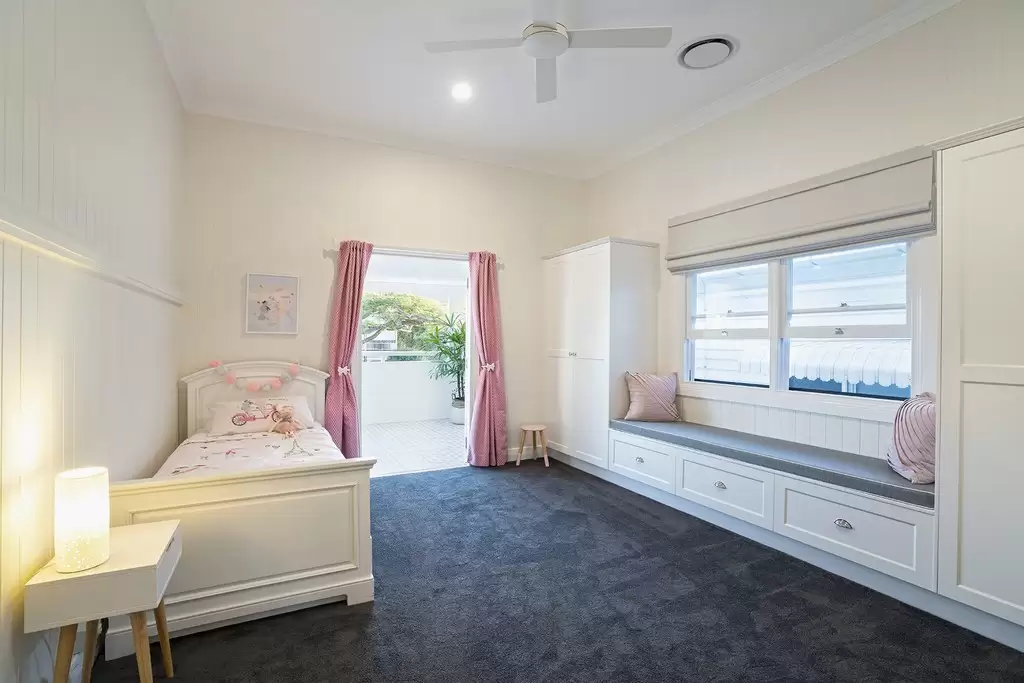 25 Emma Street, Wooloowin Sold by Queensland Sotheby's International Realty - image 1