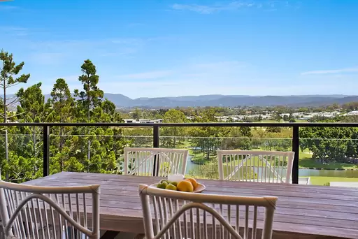 3033 'Scape' 21 Ross Street, Benowa Sold by Queensland Sotheby's International Realty