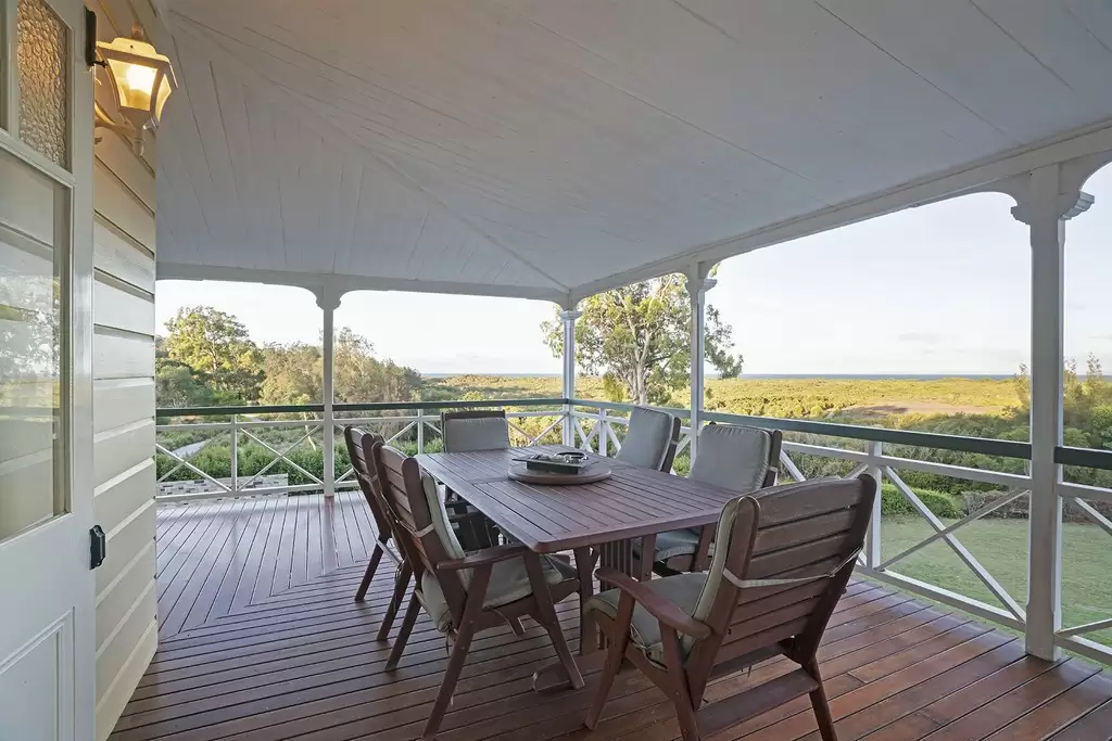 26 Empire Vista, Ormiston Sold by  - image 1