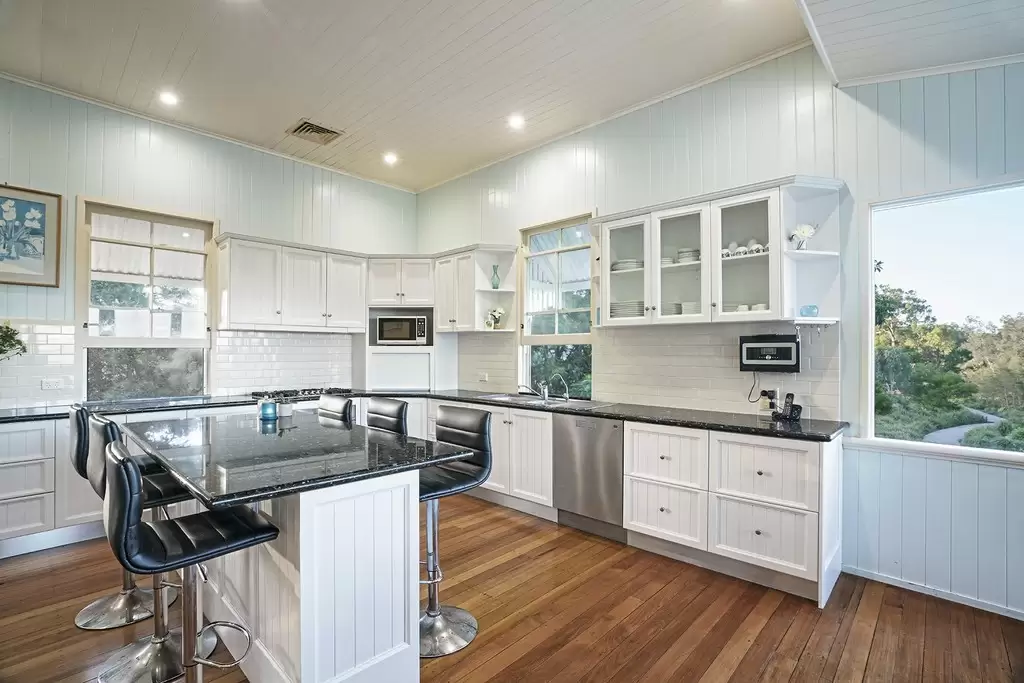 26 Empire Vista, Ormiston Sold by Queensland Sotheby's International Realty - image 1