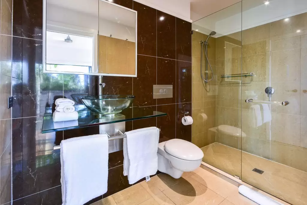 Point Blue, 15 Marina Terrace,, Hamilton Island Sold by Queensland Sotheby's International Realty - image 1