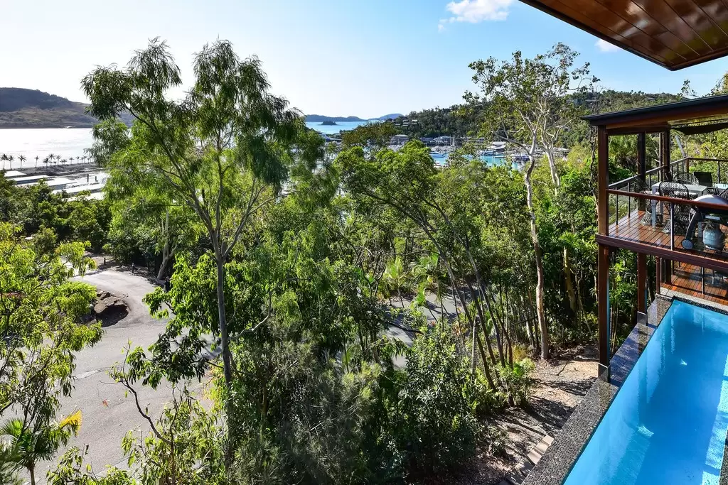 Point Blue, 15 Marina Terrace,, Hamilton Island Sold by Queensland Sotheby's International Realty - image 1
