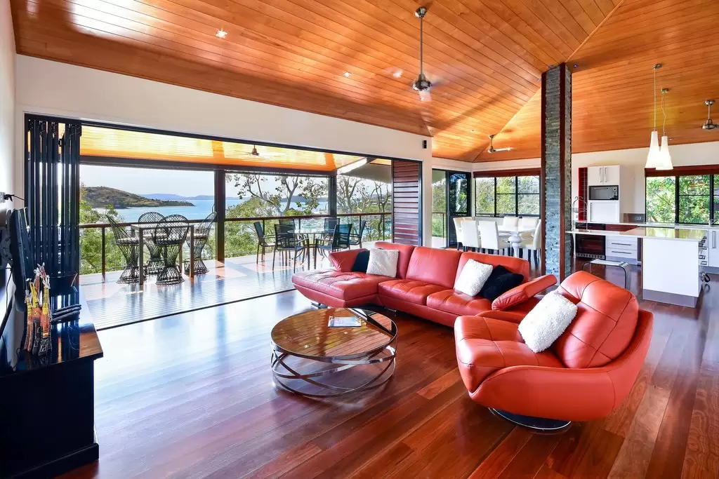 Point Blue, 15 Marina Terrace,, Hamilton Island Sold by  - image 1