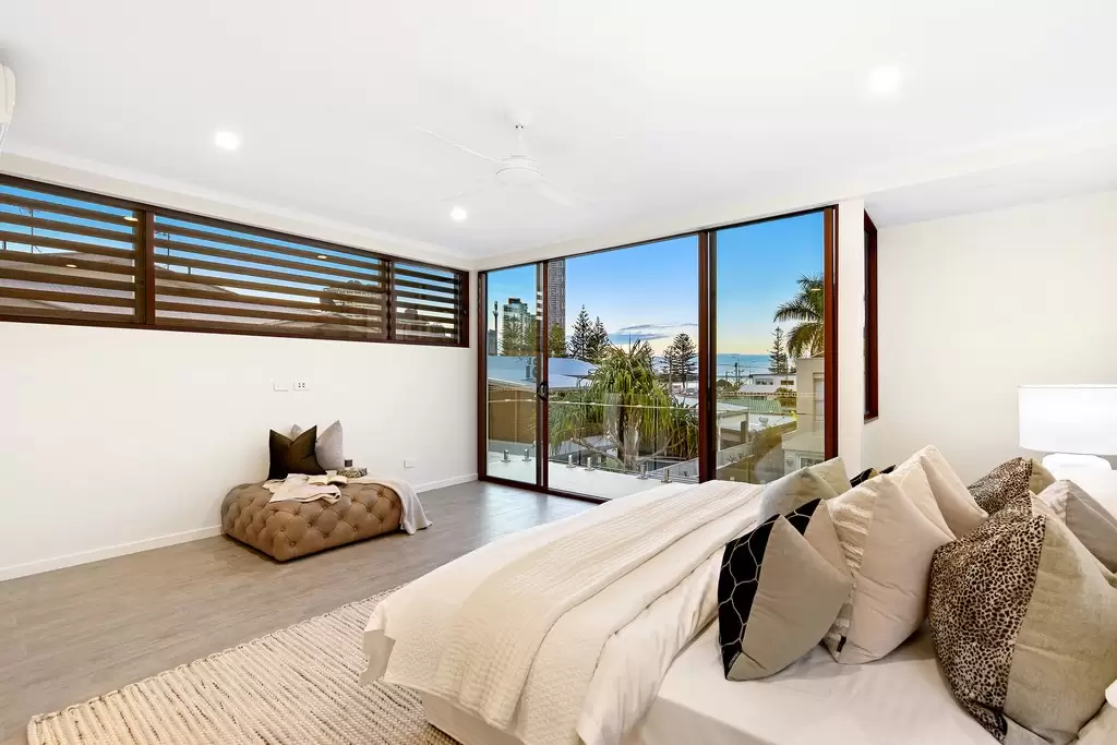 1 / 53 Cronin Avenue, Main Beach Sold by  - image 1