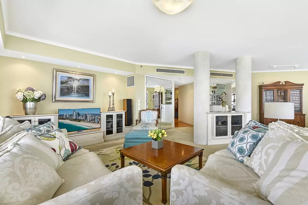 291 The Inlet, 24 Breaker Street, Main Beach Sold by Queensland Sotheby's International Realty - image 1