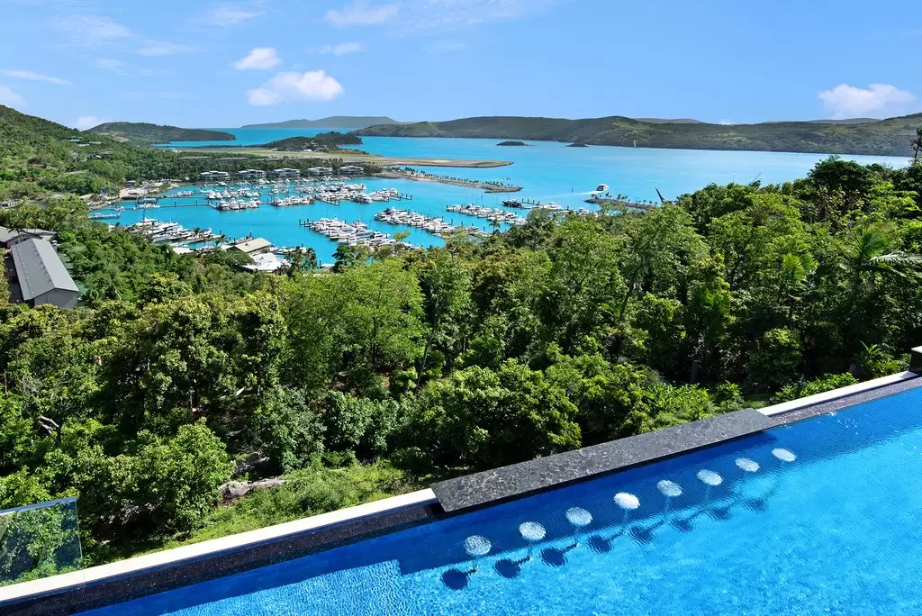 Southwinds, 3 Dianella Close, Hamilton Island Sold by  - image 1
