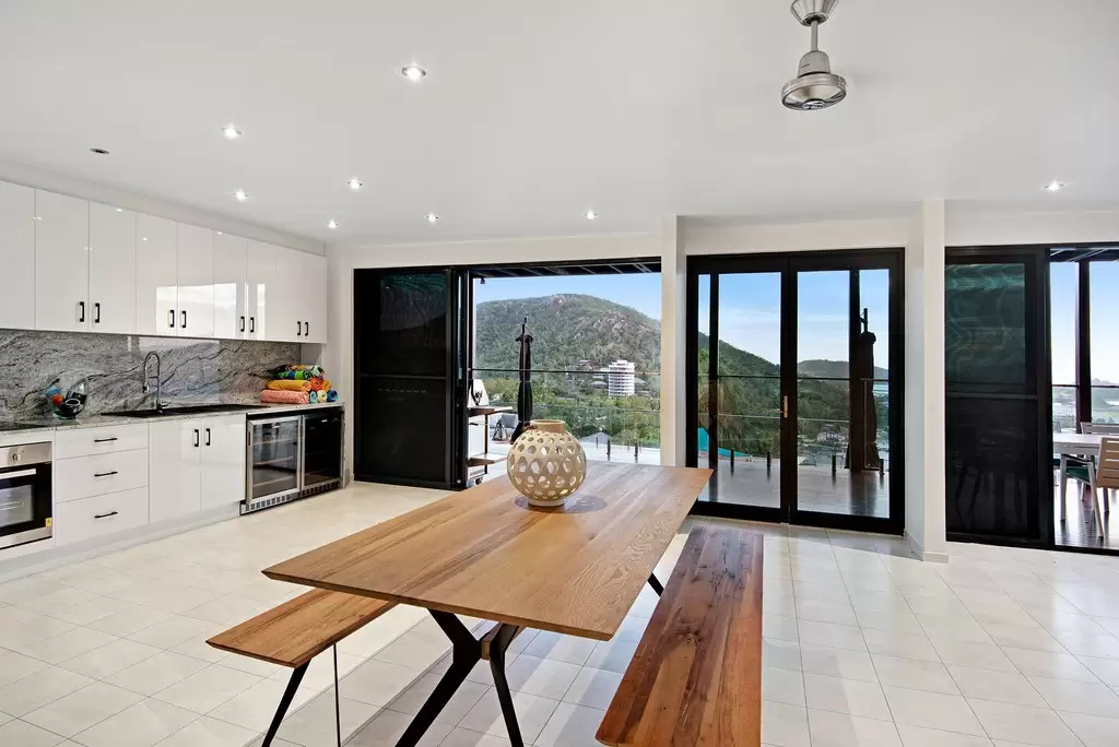 Southwinds, 3 Dianella Close, Hamilton Island Sold by Queensland Sotheby's International Realty - image 1