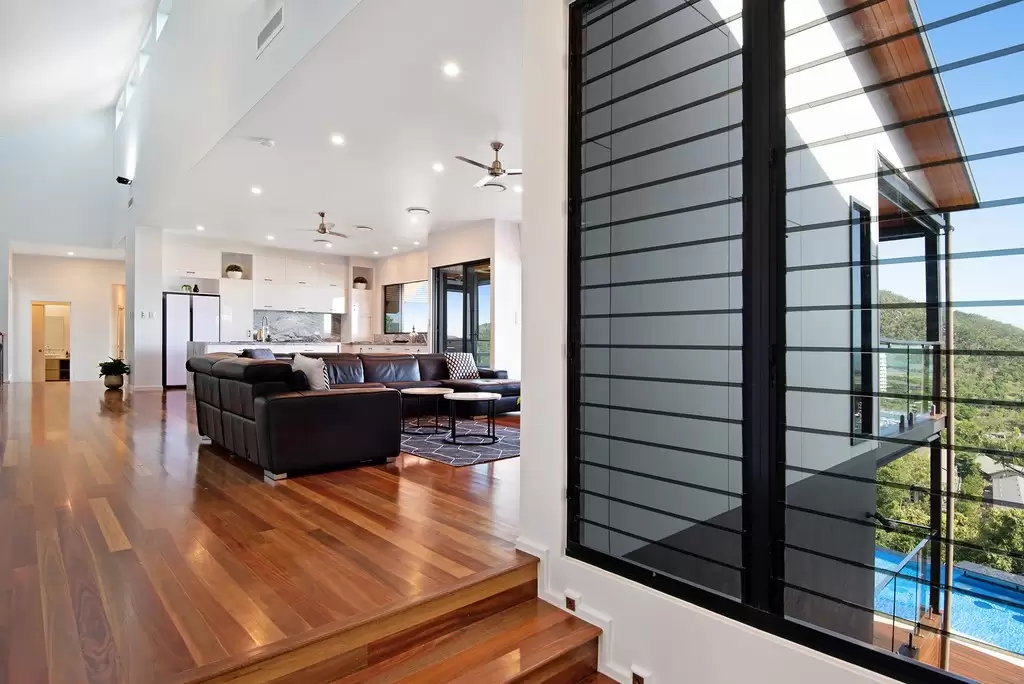 Southwinds, 3 Dianella Close, Hamilton Island Sold by  - image 1