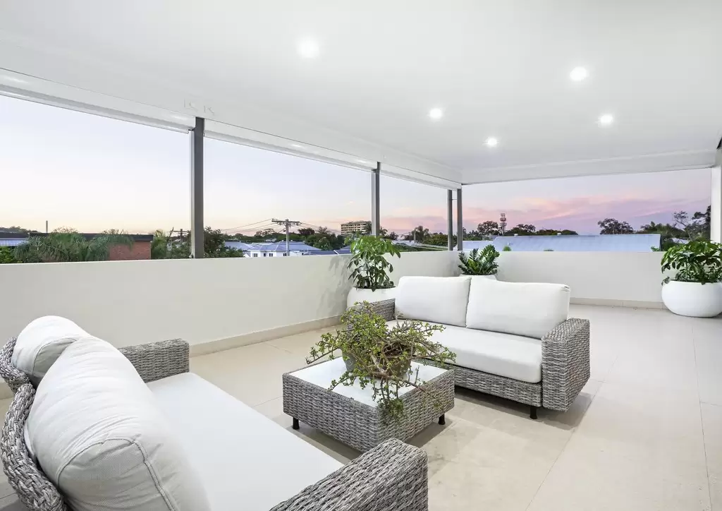 7/145 Beatrice Terrace, Ascot Sold by  - image 1