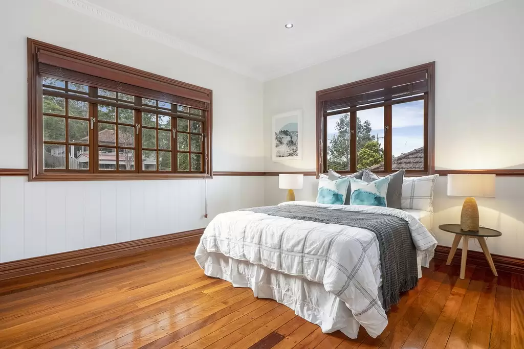 18 McCawley Street, Stafford Sold by Queensland Sotheby's International Realty - image 1