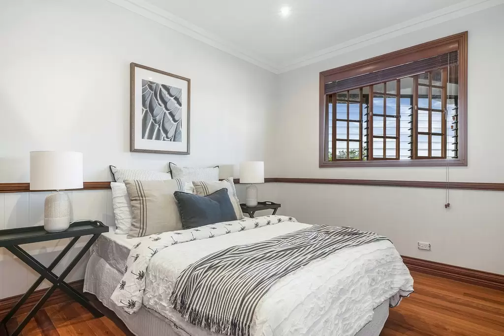 18 McCawley Street, Stafford Sold by Queensland Sotheby's International Realty - image 1