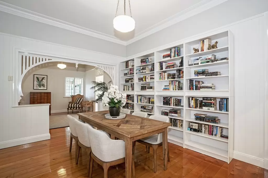 38 Hewitt Street, Wilston Sold by  - image 1