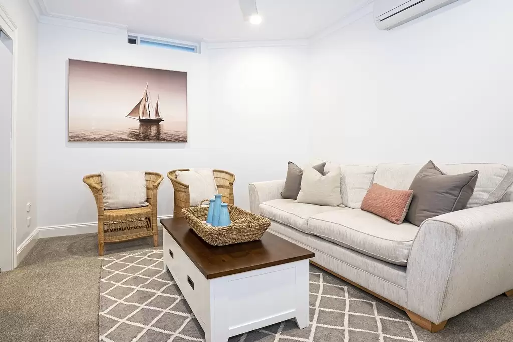 38 Hewitt Street, Wilston Sold by Queensland Sotheby's International Realty - image 1