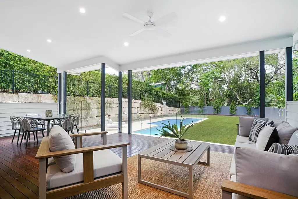 20 Woombye Street, Wooloowin Sold by  - image 1
