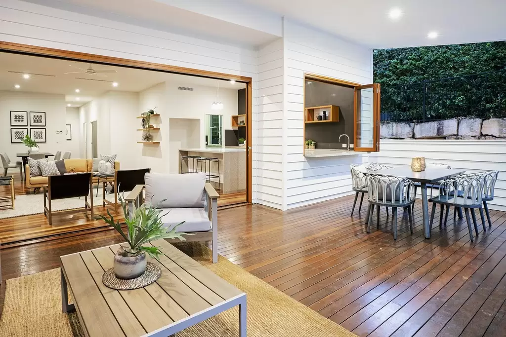 20 Woombye Street, Wooloowin Sold by  - image 1