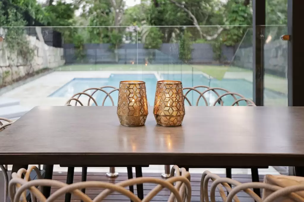 20 Woombye Street, Wooloowin Sold by Queensland Sotheby's International Realty - image 1