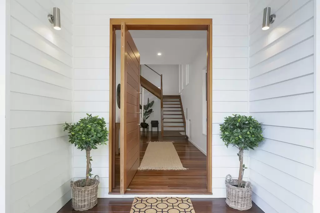 20 Woombye Street, Wooloowin Sold by  - image 1