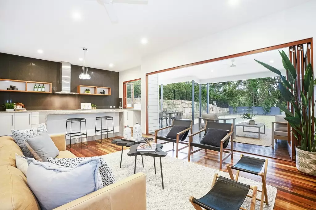 20 Woombye Street, Wooloowin Sold by  - image 1