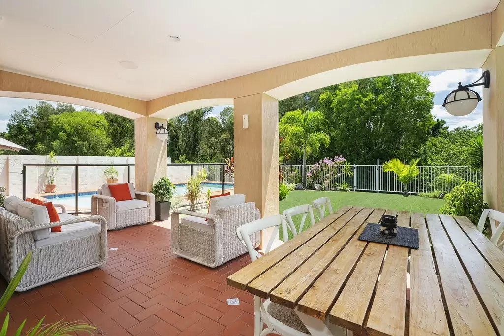 6 'Mountainview' Meadowlake Drive, Carrara Sold by Queensland Sotheby's International Realty - image 1