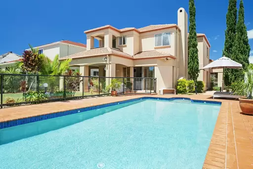 6 'Mountainview' Meadowlake Drive, Carrara Sold by Queensland Sotheby's International Realty