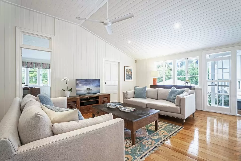 35 Bayview Terrace, Clayfield Sold by Queensland Sotheby's International Realty - image 1