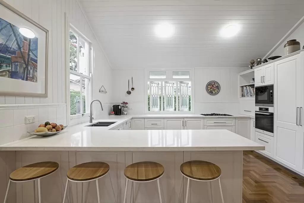 35 Bayview Terrace, Clayfield Sold by Queensland Sotheby's International Realty - image 1