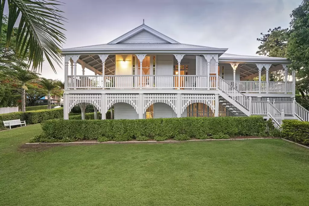 35 Bayview Terrace, Clayfield Sold by  - image 1