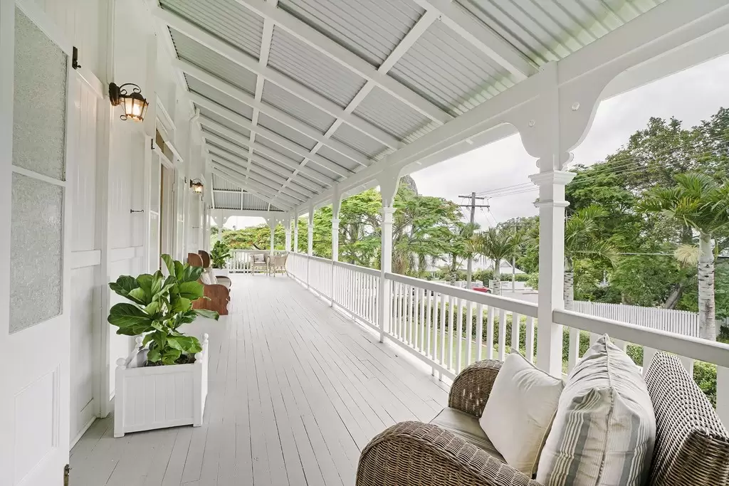 35 Bayview Terrace, Clayfield Sold by  - image 1