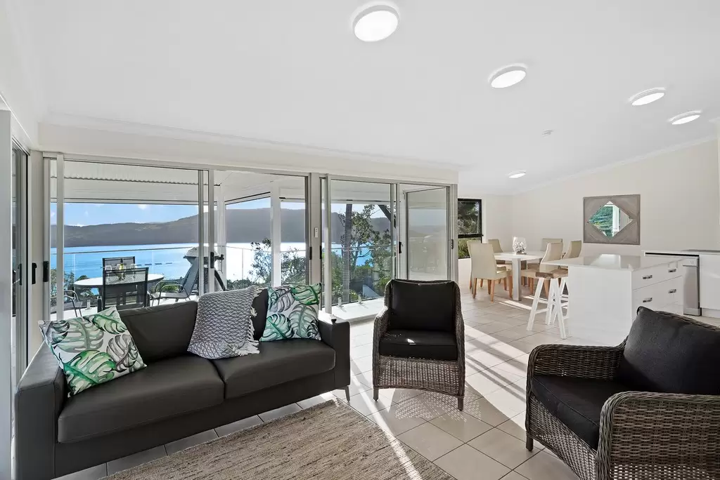 Oasis 20/5 Banksia Court, Hamilton Island Sold by Queensland Sotheby's International Realty - image 1