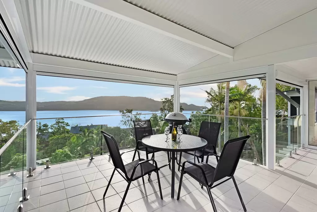 Oasis 20/5 Banksia Court, Hamilton Island Sold by Queensland Sotheby's International Realty - image 1