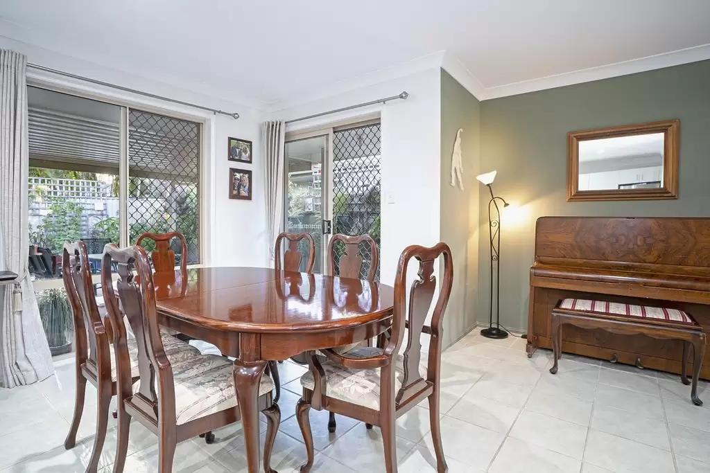 62/88 Cotlew Street East, Southport Sold by Queensland Sotheby's International Realty - image 1