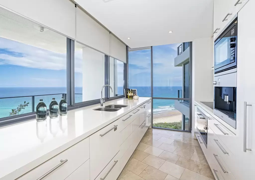 52 'Verve' 173 Old Burleigh Road, Broadbeach Sold by Queensland Sotheby's International Realty - image 1