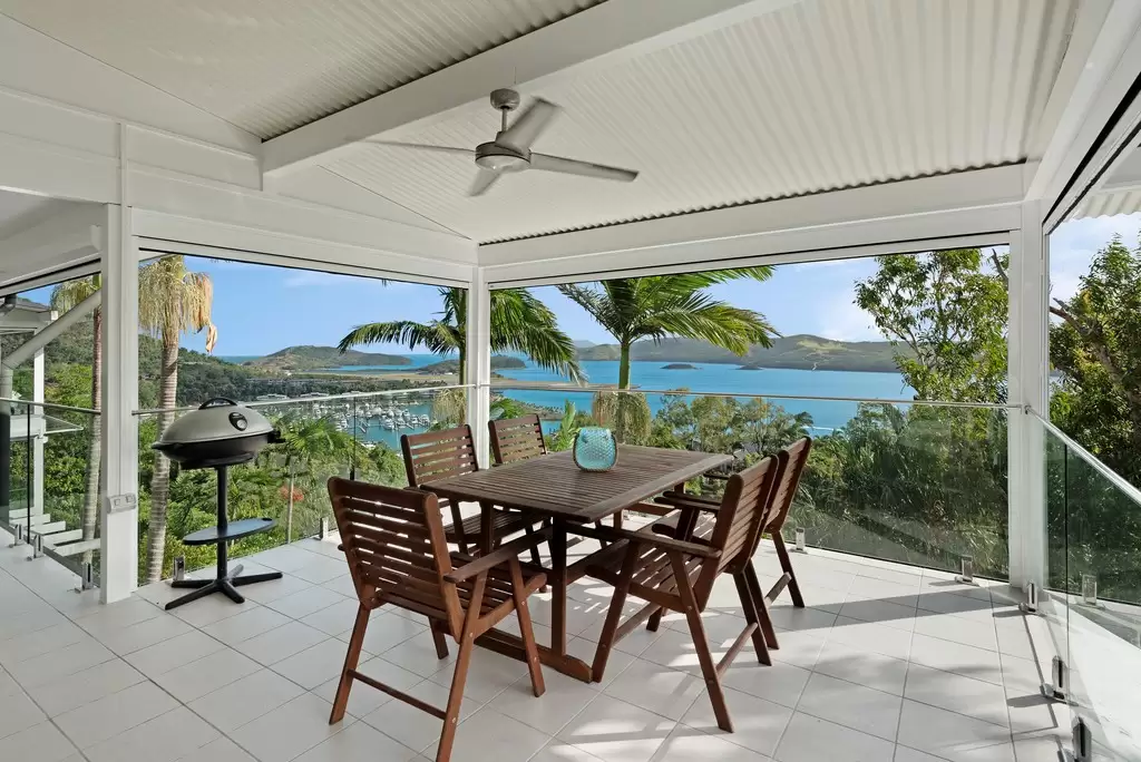 Oasis 19/5 Banksia Court, Hamilton Island Sold by Queensland Sotheby's International Realty - image 1