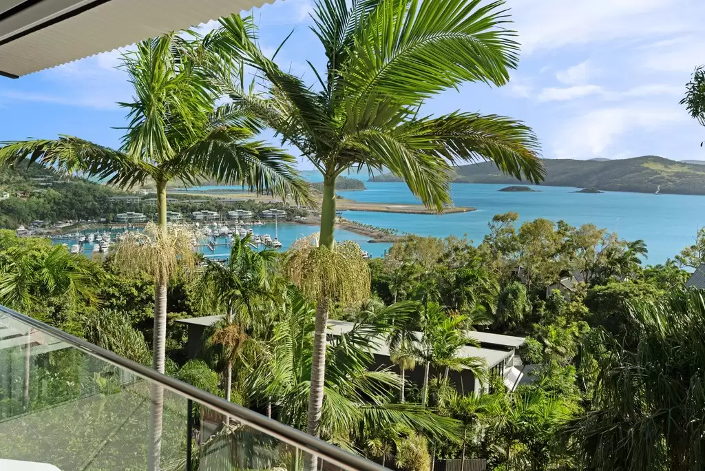 Oasis 19/5 Banksia Court, Hamilton Island Sold by Queensland Sotheby's International Realty - image 1