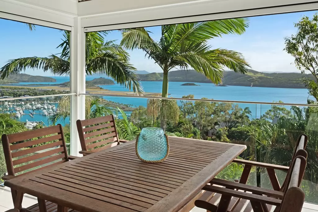 Oasis 19/5 Banksia Court, Hamilton Island Sold by Queensland Sotheby's International Realty - image 1