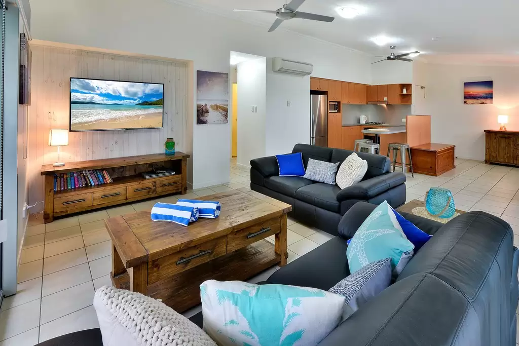 Oasis 19/5 Banksia Court, Hamilton Island Sold by Queensland Sotheby's International Realty - image 1
