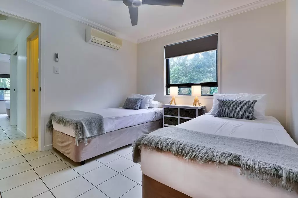 Oasis 19/5 Banksia Court, Hamilton Island Sold by Queensland Sotheby's International Realty - image 1