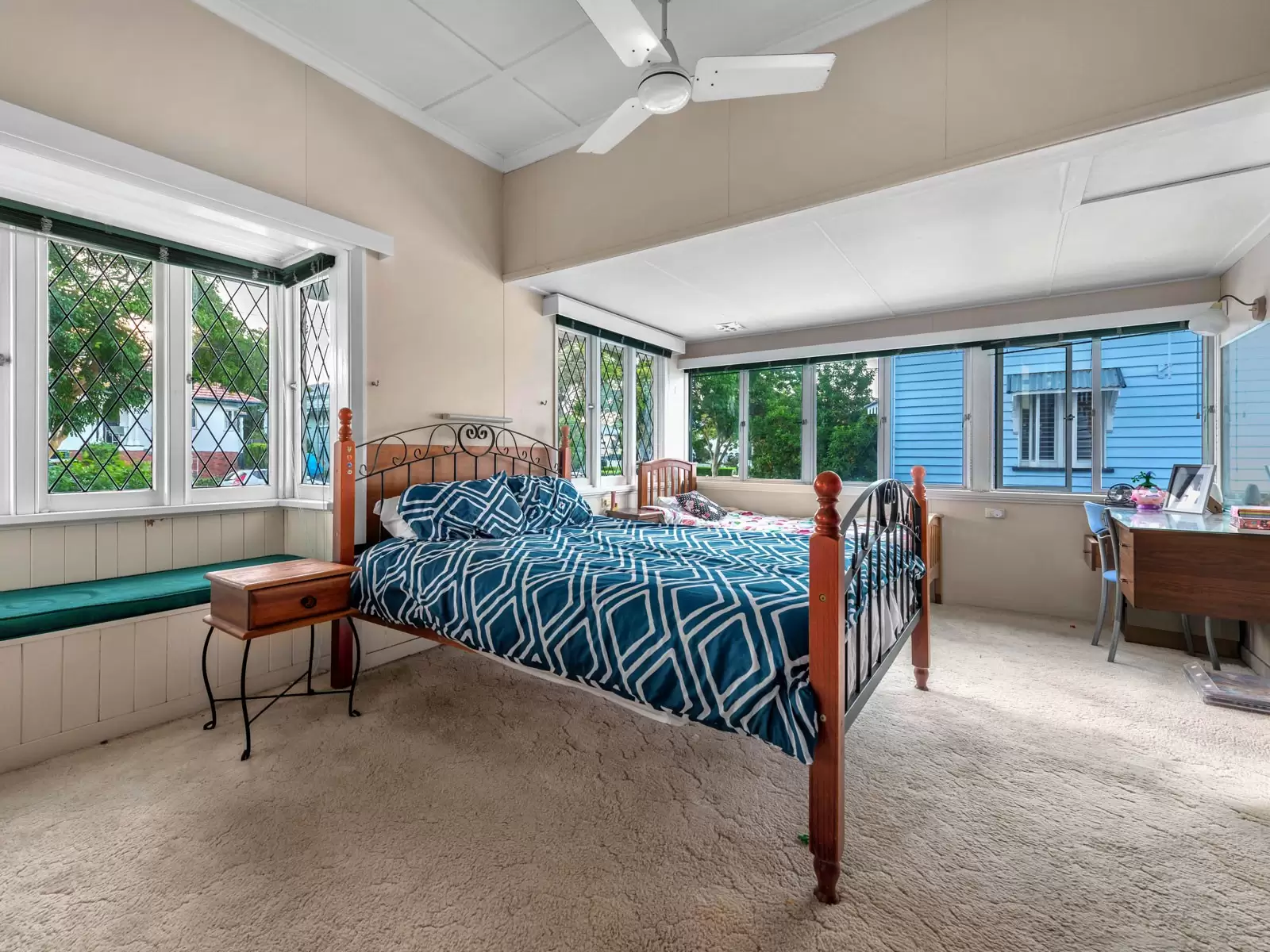 5 Lanham Avenue, Grange Sold by Queensland Sotheby's International Realty - image 1