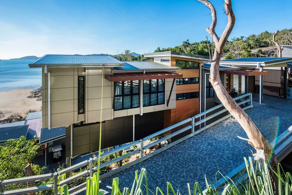 Hidden Cove 6/ 6 Acacia Drive, Hamilton Island Sold by Queensland Sotheby's International Realty - image 1