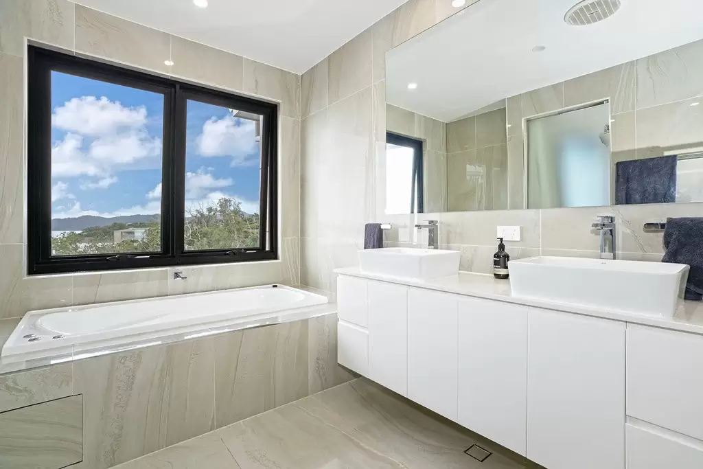 Hidden Cove 6/ 6 Acacia Drive, Hamilton Island Sold by Queensland Sotheby's International Realty - image 1