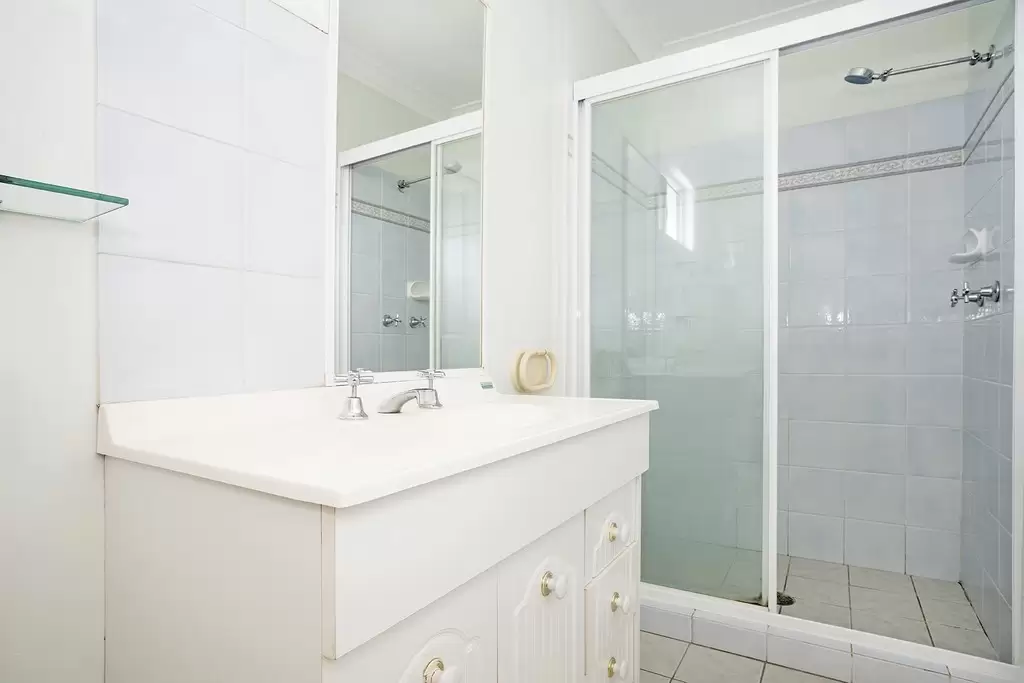 2/45 Morris Street, Wooloowin Sold by Queensland Sotheby's International Realty - image 1