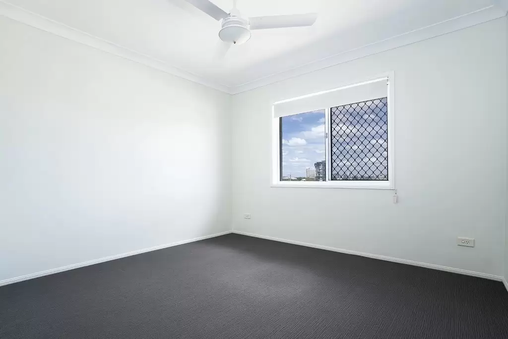 2/45 Morris Street, Wooloowin Sold by  - image 1