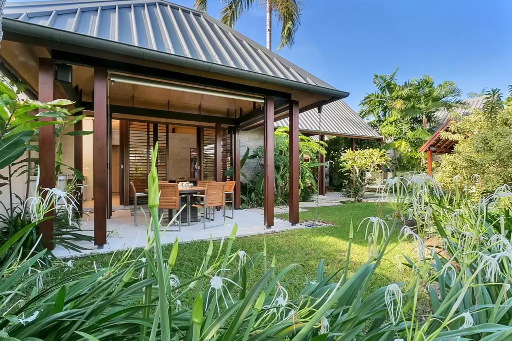 Villa Niramaya, Bale Drive, Port Douglas Sold by  - image 1