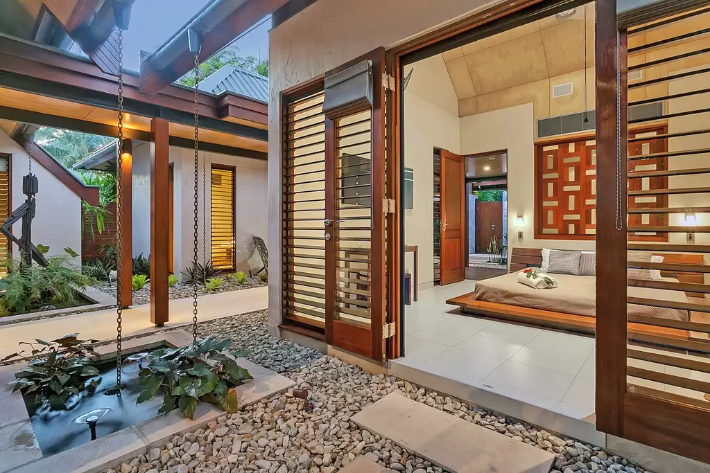 Villa Niramaya, Bale Drive, Port Douglas Sold by Queensland Sotheby's International Realty - image 1