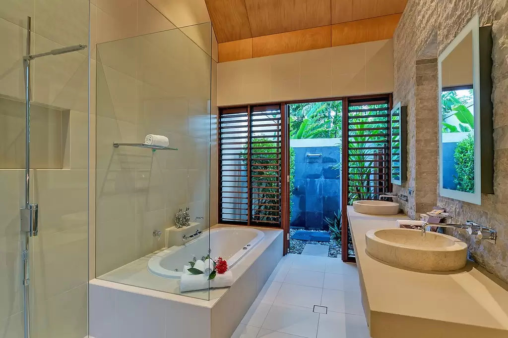 Villa Niramaya, Bale Drive, Port Douglas Sold by Queensland Sotheby's International Realty - image 1