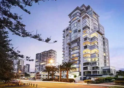 17/186-192 'Indigo Blue' The Esplanade, Burleigh Heads Sold by Queensland Sotheby's International Realty